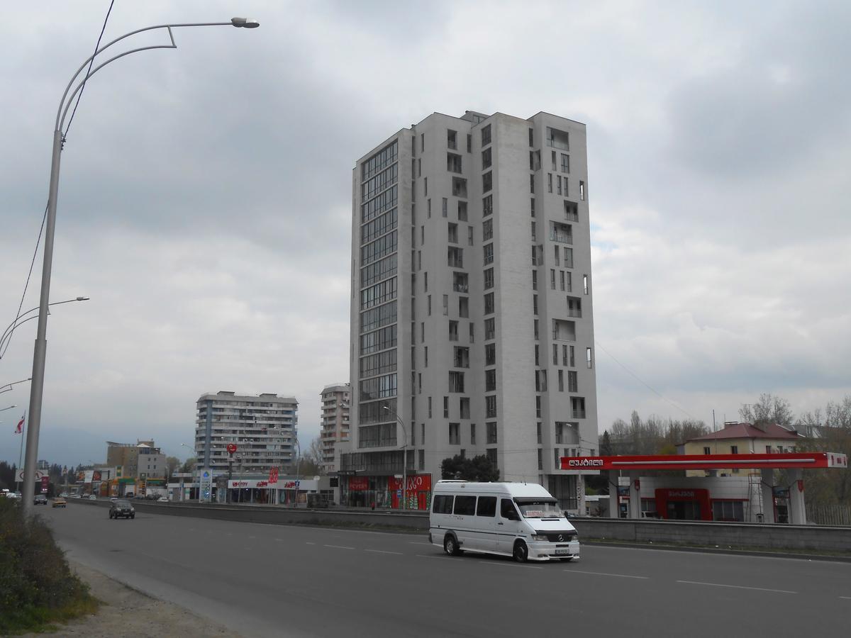 Апартаменты-студио Тбилиси Экстерьер фото